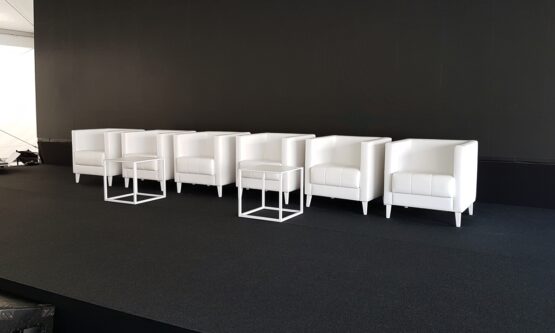 fotele biale proste MIO WHITE stoliki eventowe biale niskie CODE 1