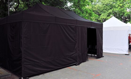 namiot czarny na event 3x6 wynajem warszawa amadeo group